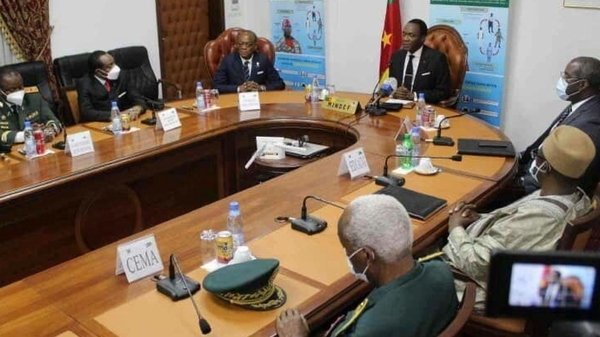 Лидер военных мятежников в Гвинее заявил о роспуске правительства
