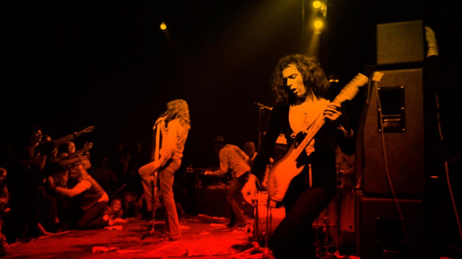 Гонка на выживание: какая рок-группа в мире играет громче всех?