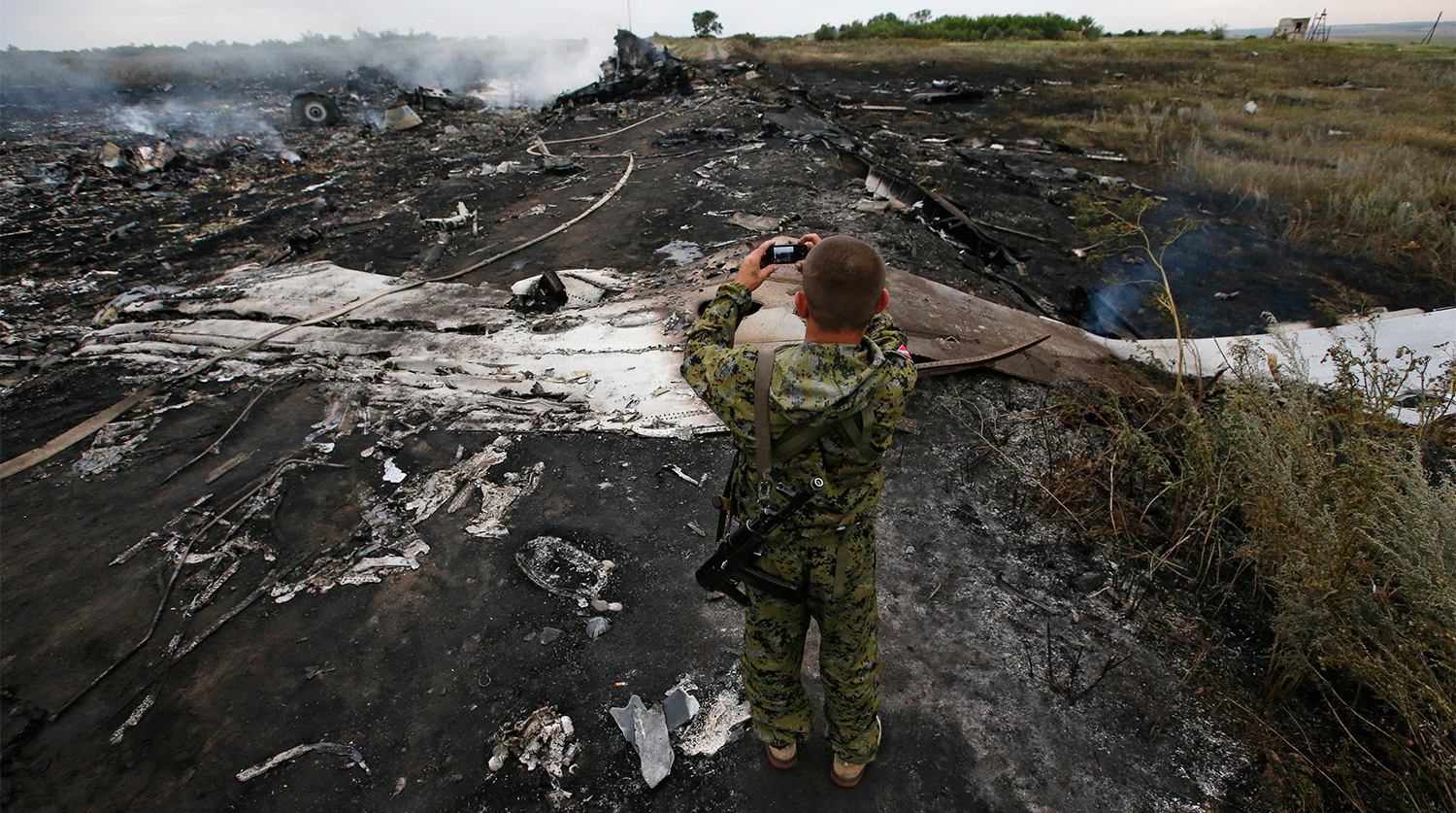 Почему Россия вышла из трехсторонних консультаций по делу MH17 Почему Россия вышла из трехсторонних консультаций по делу MH17 крушения, Голландии, решению, Москва, весьма, боится, какойто, «следователи», украиснкие, отметил, неведомой, действий, причине, боевых, ведения, стали, зоной, пространство, воздушное, закрывать