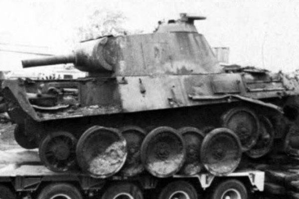 Как немецкий дедушка хранил танк "Пантера" у себя в подвале авто и мото,автоновости,военная техника,танки