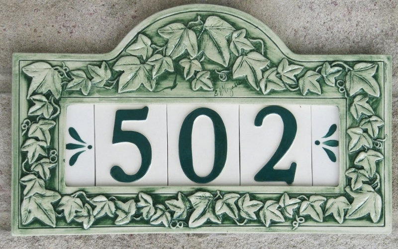 Адресные таблички и номера домов керамические 