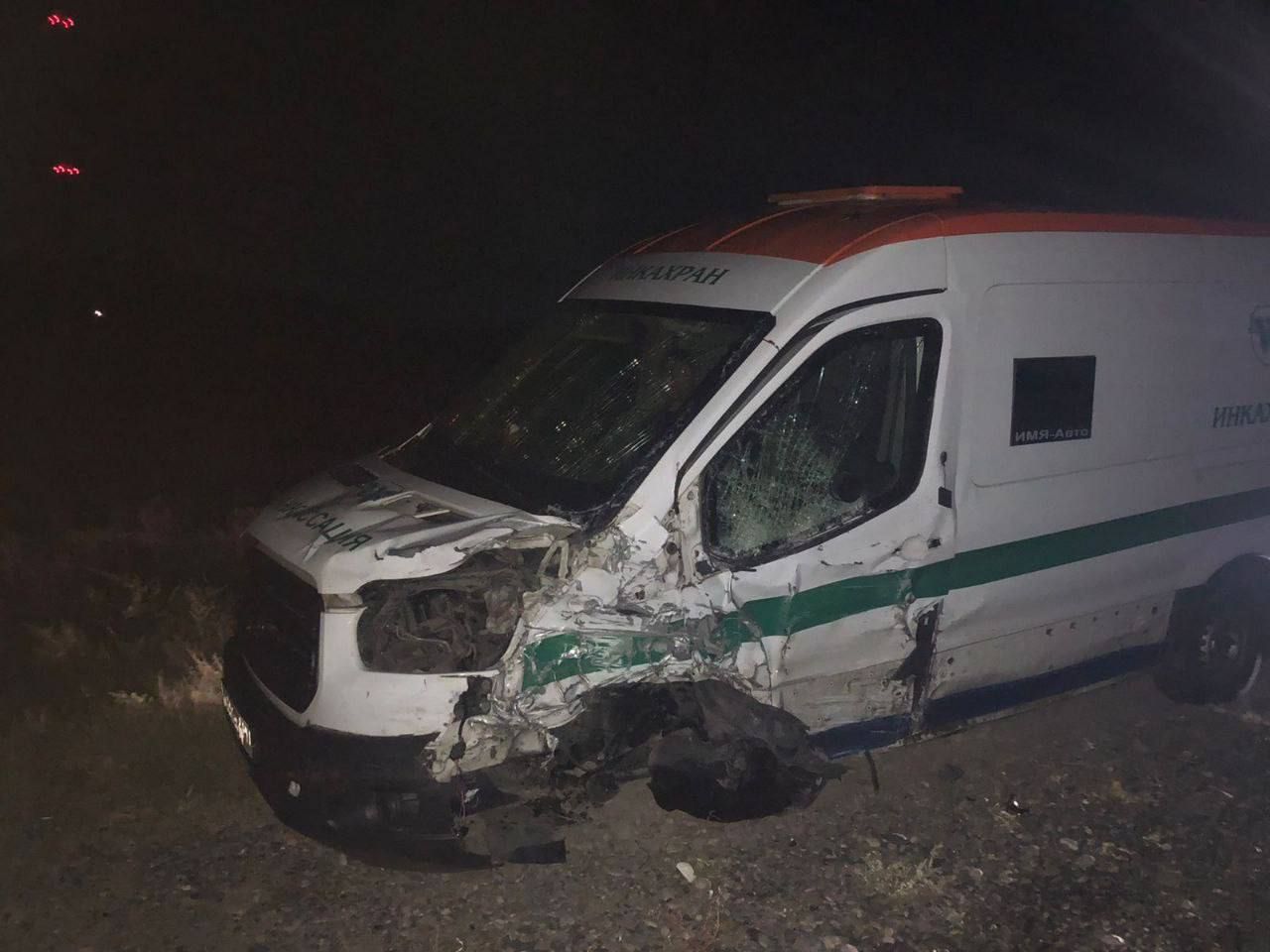 Тройное ДТП с участием инкассаторского автомобиля произошло в Ставропольском крае