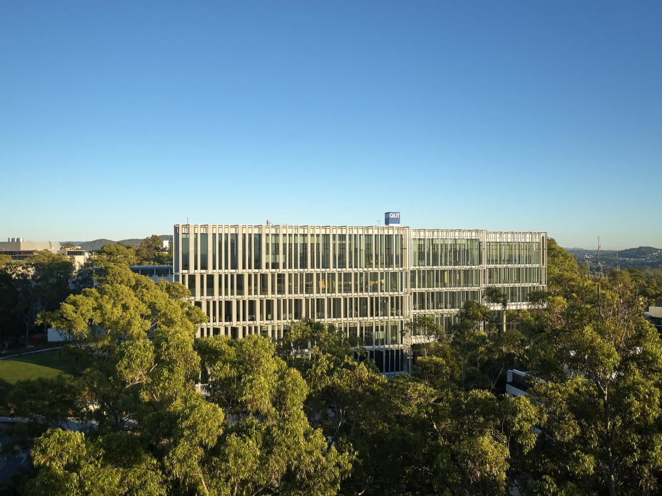 Образовательный центр при Технологическом университете Квинсленда