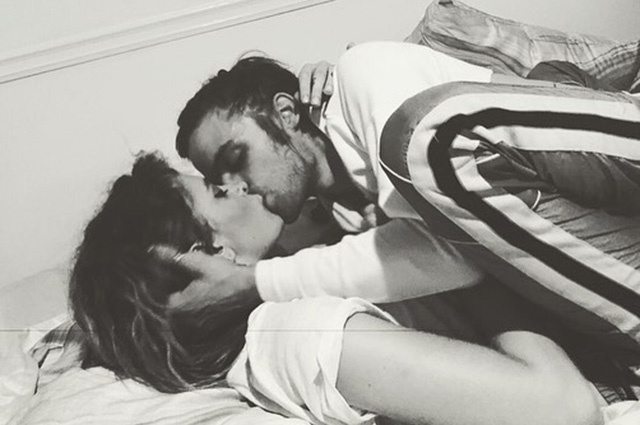 Пэрис Джексон отметила годовщину отношений со своим возлюбленным Габриелем Гленном Звездные пары