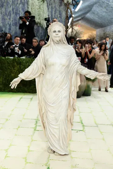 Met Gala — 2026: Кайли Дженнер, Хейли Бибер, 