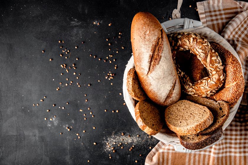 Не только хлеб: 6 продуктов, которые нельзя есть натощак
