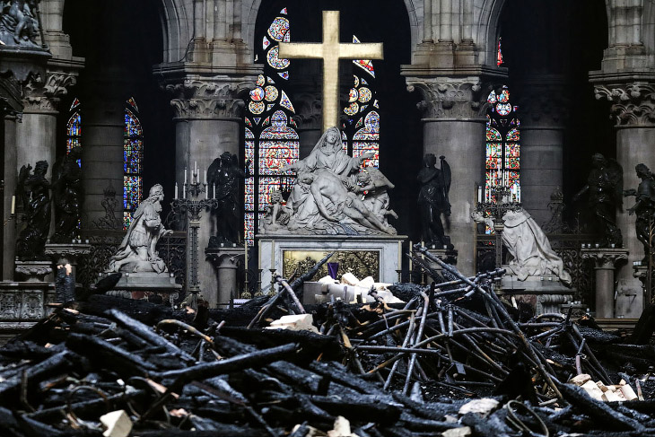 Внутри сгоревшего Нотр-Дам де Пари — собора Парижской Богоматери Путешествия,фото