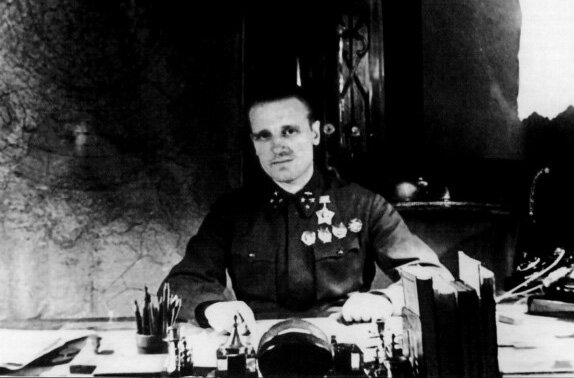 Главный маршал авиации СССР Александр Евгеньевич Голованов