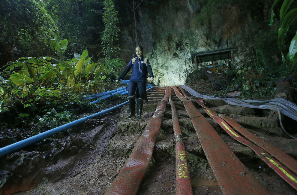 APTOPIX Thailand Cave Search Photo Gallery APTOPIX Thailand Cave Search Photo Gallery