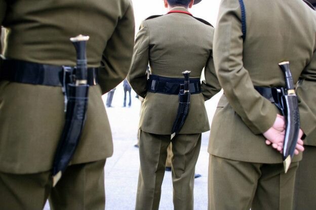 В британской бригаде гуркхов служат около 3500 человек. Они расквартированы в графстве Хэмпшир, Англия