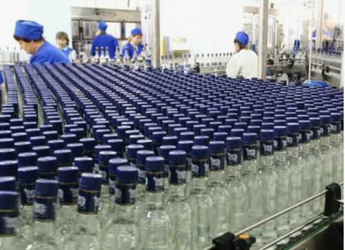 Производство алкоголя сейчас растёт в России 