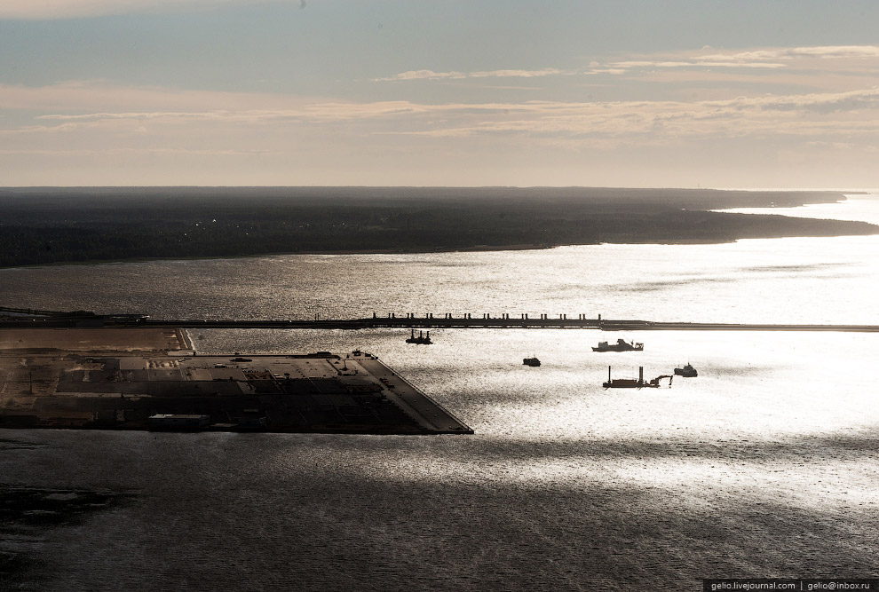 Строительство морского порта «Бронка».