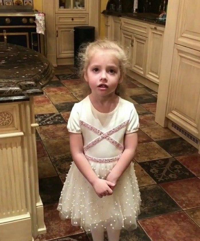 Что случилось с дочкой пугачевой. Пугачева сегодня. Что случилось с дочкой пугачевой. Что случилось с дочкой пугачевой. Дети аллы пугачевой.