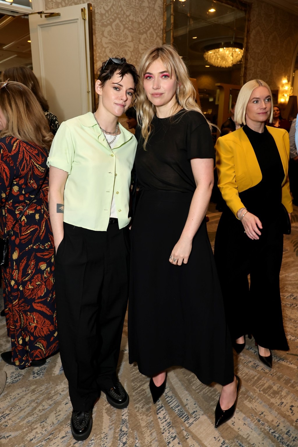  Кейт Бекинсейл, Хизер Грэм и Зои Дешанель