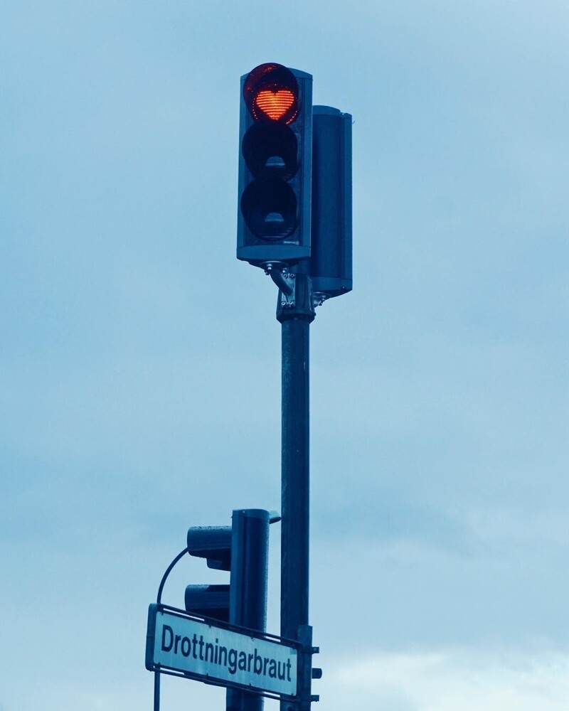 Милейшие светофоры с сердечками в исландском Акюрейри Исландия,светофоры,транспорт