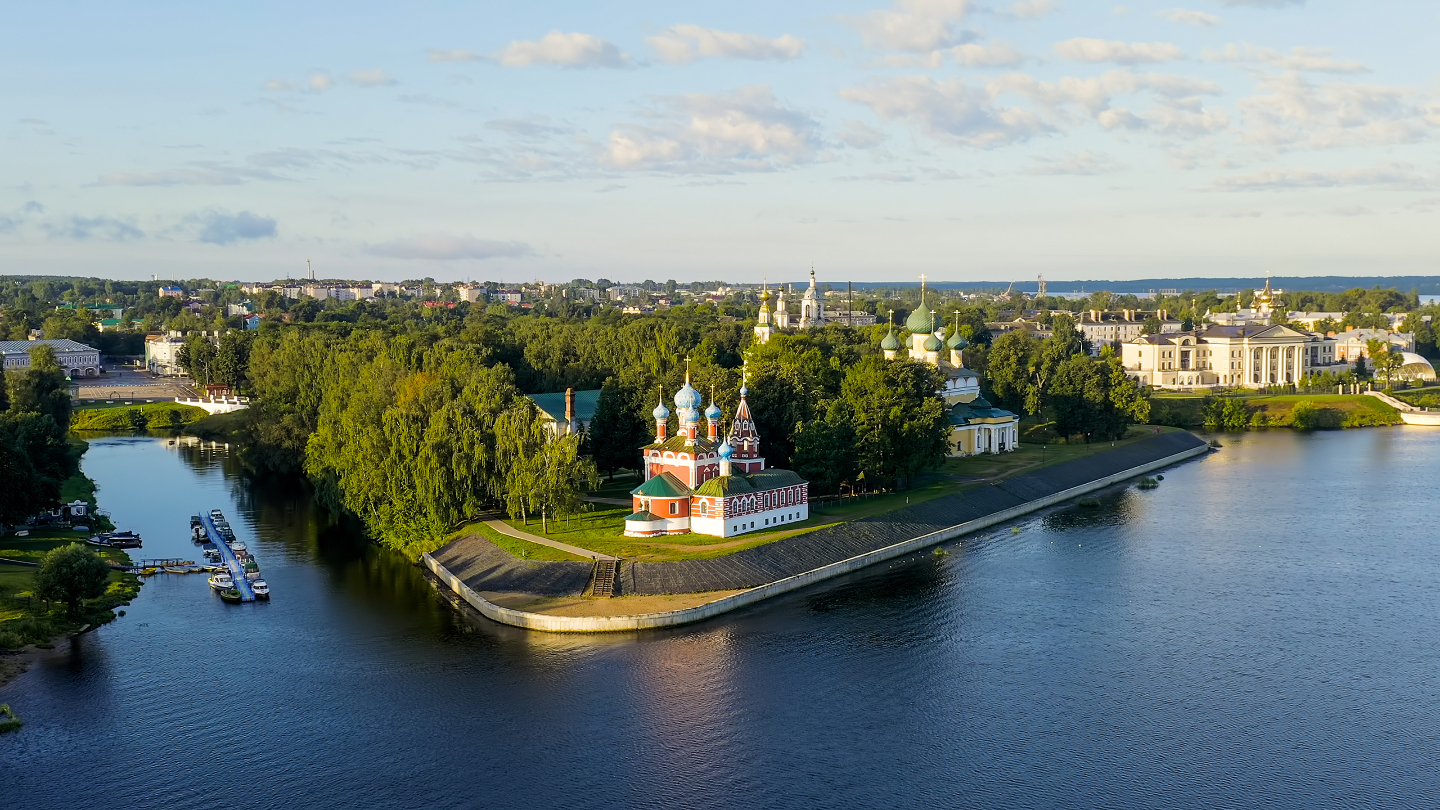 Что посмотреть в Ярославле и Ярославской области Что посмотреть в Ярославле и Ярославской области можно, города, собор, музей, берегу, Здесь, русской, Например, XVIII, стоит, сейчас, Мышкина, посетить, Рыбинск, конце, будет, крестьянского, здесь, главных, начале