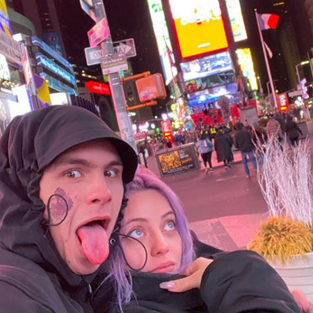 Экс-солистка группы SEREBRO Катя Кищук выходит замуж Экс-солистка группы SEREBRO Катя Кищук выходит замуж Звезды,Звездные пары