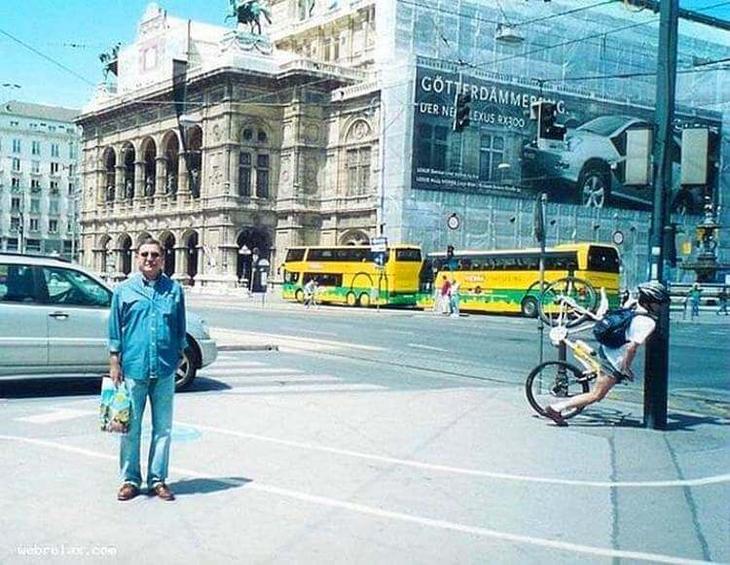 35 смешных до слез фотографии а-ля «в нужное время и в нужном месте» 35 смешных до слез фотографии а-ля «в нужное время и в нужном месте»