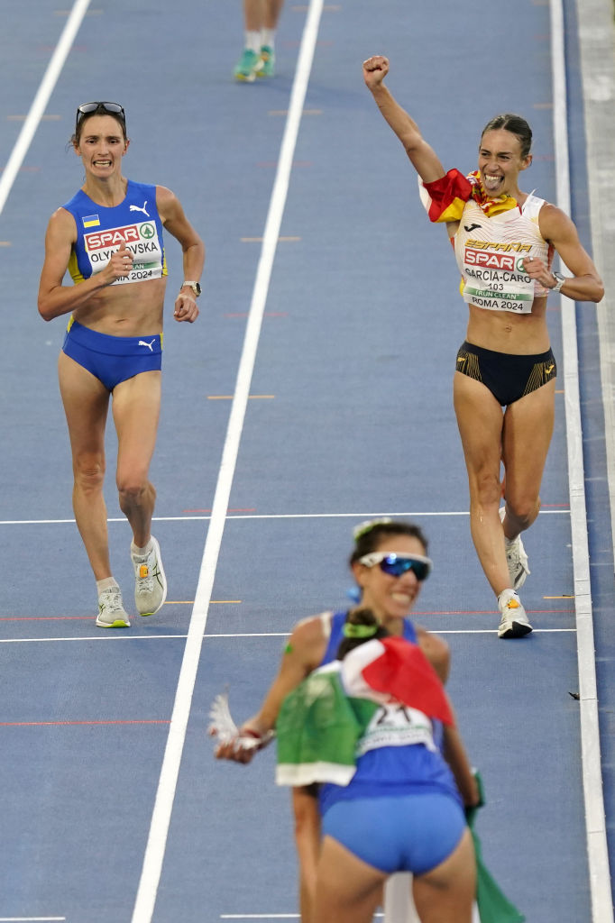 Laura Garcia-Caro Race Walk Celebration
