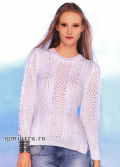 Белый пуловер с комбинацией ажурных узоров и кос, от французских дизайнеров