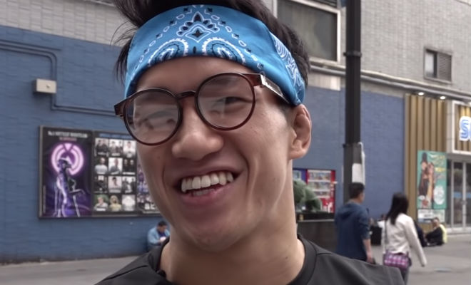 Дерзкие парни нагрубили любителю чистоты и тут же принялись извиняться: ботаник оказался бойцом ботаник,мусор,Пространство,спарринг,спортъ,Япония