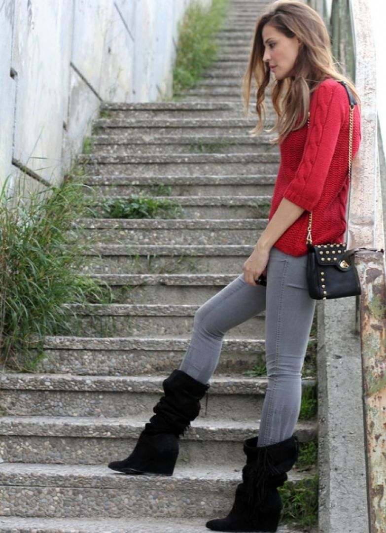 Серые джинсы: 20+ модных образов для стильных женщин