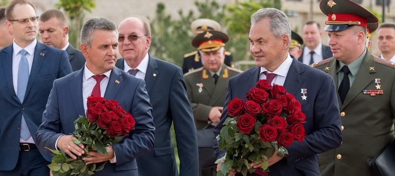 В киевском курятнике переполох после визита Шойгу в Приднестровье