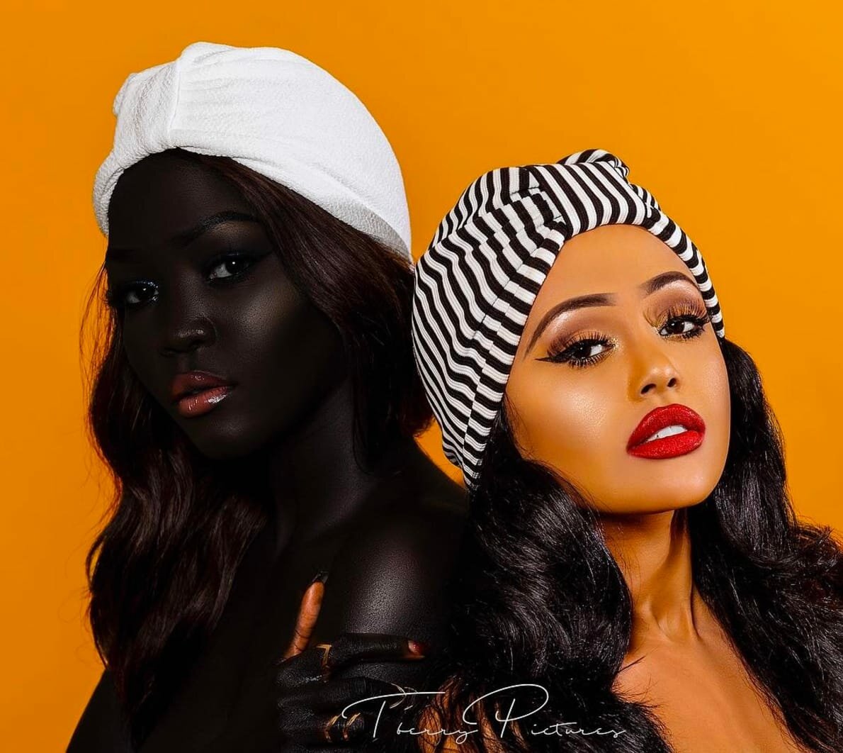 Модели из ЮАР с невероятно черной кожей, от которых в востроге весь мир моделью, вызывает, время, благодаря, потому, кожей, темной, стала, восторг, любить, пример, своей, внешностью, любит, безусловно, белый, перекрашивает, макияжемУ, волосы, черные