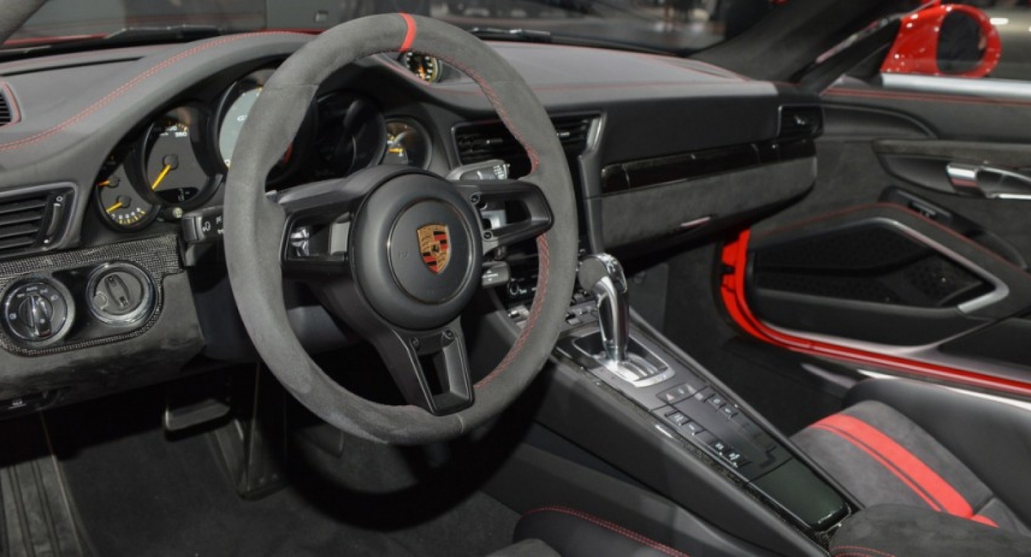 Нужно ли мыть руль?