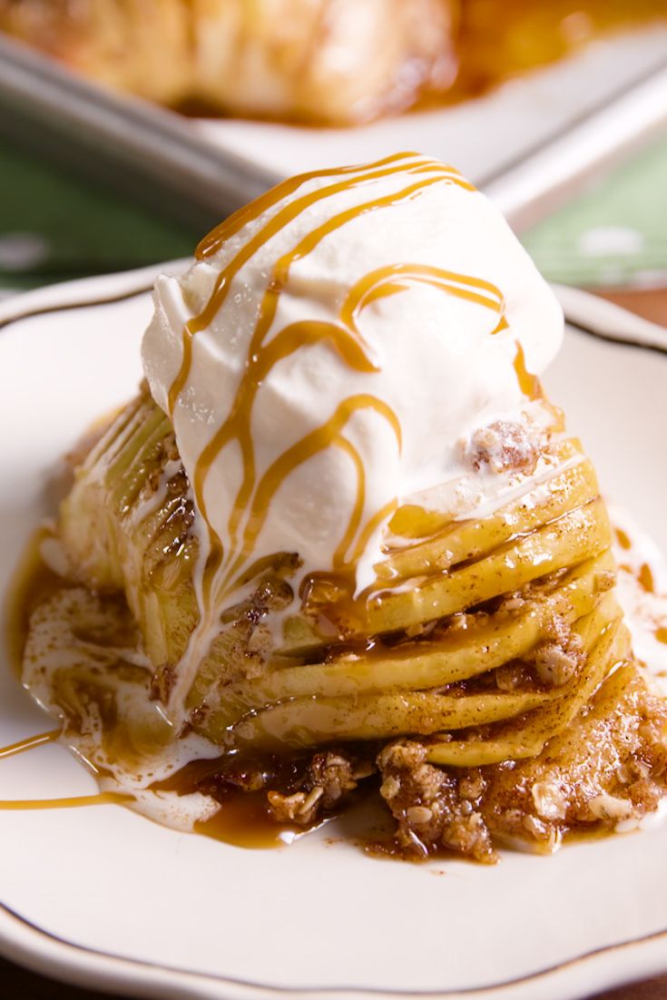 Хрустящий яблочный пирог с мороженым: срочно записывайте рецепт десерты,кулинария,сладкая выпечка