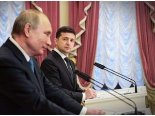 «Красавица-пианист» врёт, но просится на встречу