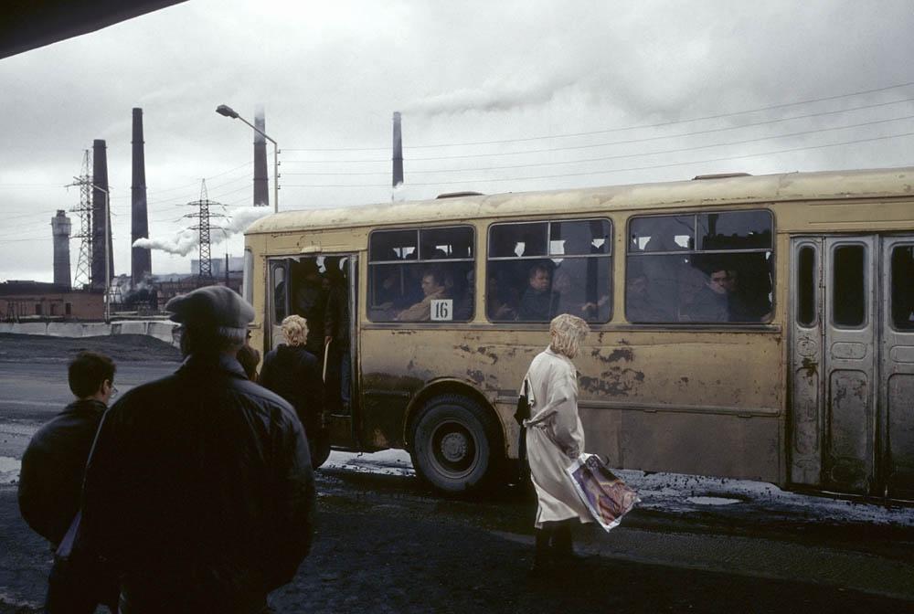 Россия 90-ых в фотографиях французского фотожурналиста Жан-Поля Гийото