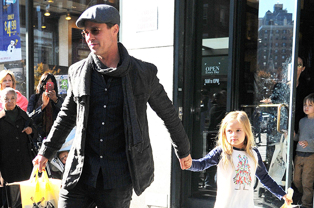 Брэд Питт собирается провести летние каникулы со своими детьми Звездные дети