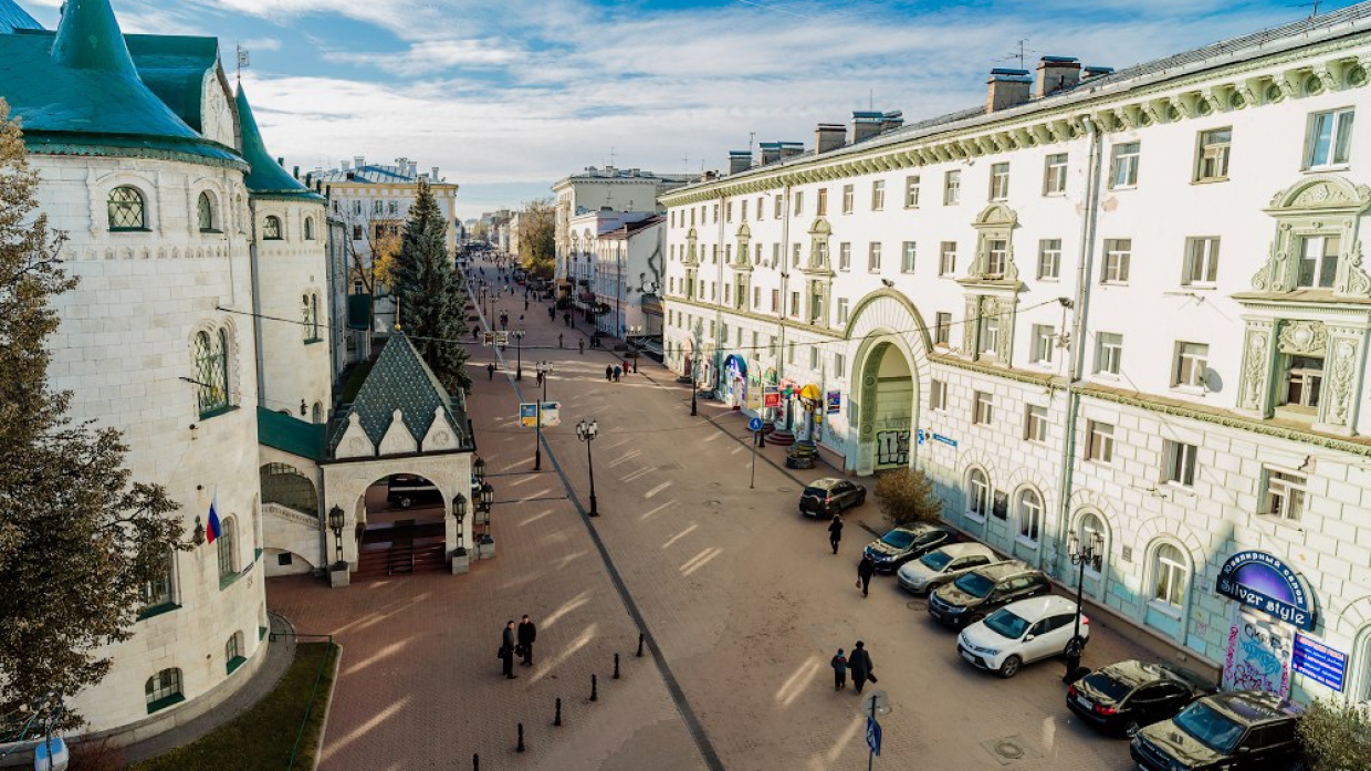 Нижний новгород центральный. Нижегородский Арбат Нижний Новгород. Ул большая Покровская Нижний Новгород. Нижний Новгород Арбат улица. Покровская площадь Нижний Новгород.