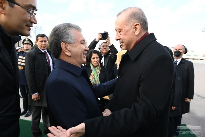 Эрдоган решил сделать Ташкент главным «собирателем тюркских земель» в регионе геополитика