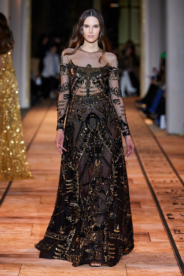 Zuhair Murad Haute Сouture весна-лето 2020 Murad, Zuhair, Вдохновение, создавая, дано Современным, постичь, которую, тайны, роскоши, богатства, атмосферу, переливалось, платьях, Изиде, сверкало, божества, древние, иероглифы, египетские, любви