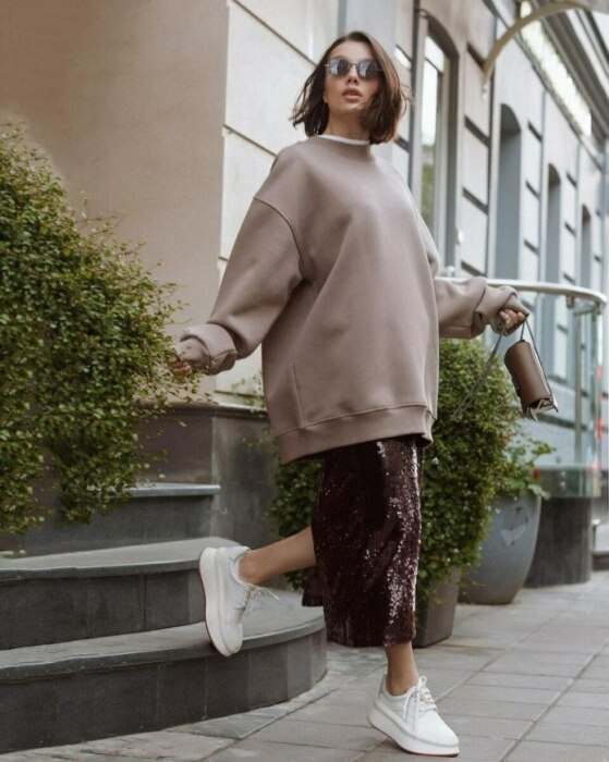 Современный образ в стиле оверсайз /Фото:fashionhot.club