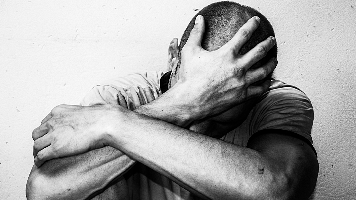 ВМЕСТО АБХАЗСКОГО ПЛЯЖА – ПЛАНТАЦИИ: СХЕМУ ПРОДАЖИ РУССКИХ В РАБСТВО СДАЛ ЧИНОВНИК