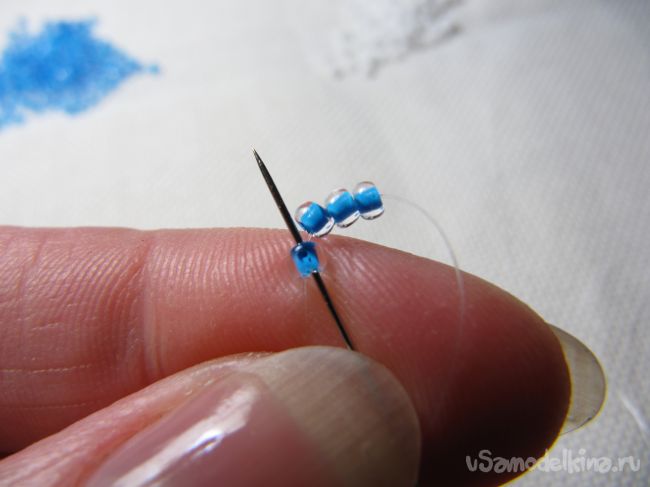 Браслет из бисера «Снежная королева» 