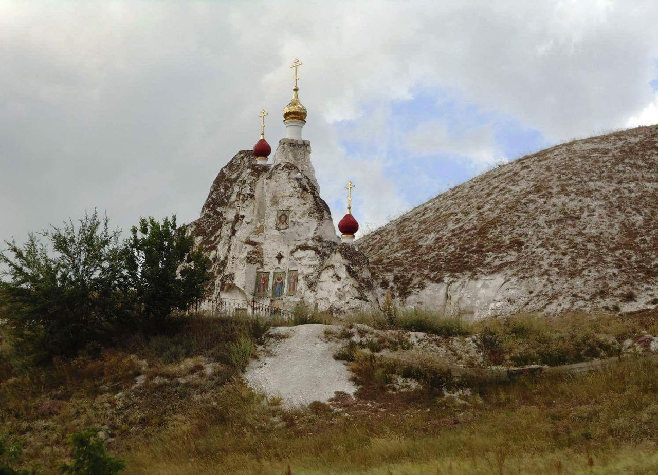 Спасский Костомаровский пещерный женский монастырь