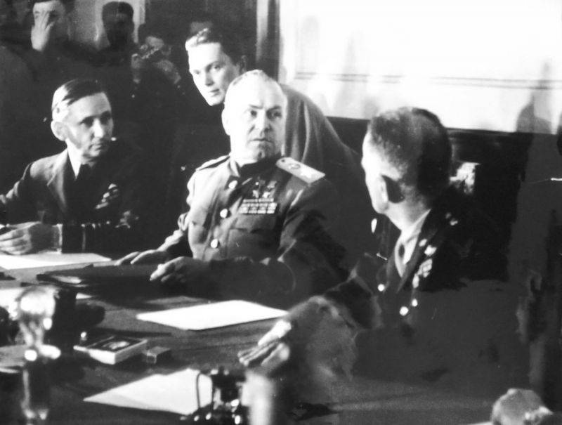 Падение Рейха. Как Германия сдалась Красной Армии история