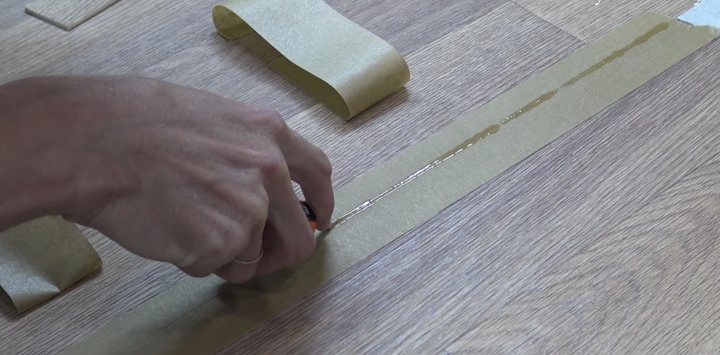 Склеивание линолеума. Стык линолеума. Замазка для швов линолеума. Соединитель для швов линолеума. Соединить стыки линолеума.