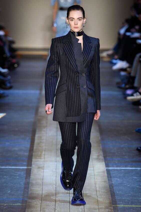 Необычные жакеты. Новая классика дизайнеры,мода,мода и красота,одежда и аксессуары,стиль