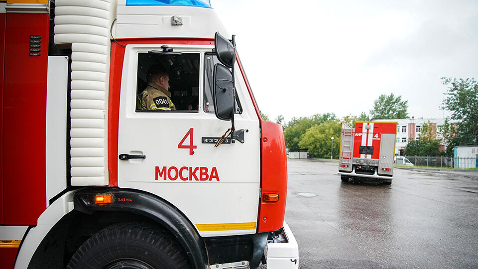 Один человек пострадал при взрыве в доме на западе Москвы