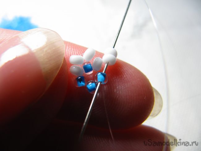 Браслет из бисера «Снежная королева» 