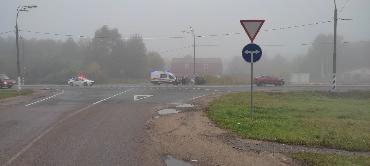 В Тверской области водитель ВАЗа поспешил и отправился в районную больницу
