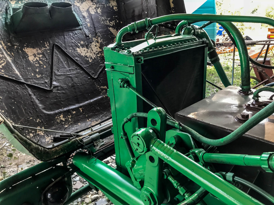 Гоночный КрАЗ с мотором от танка Гоночный КрАЗ с мотором от танка авто,автомобиль,машины,ремонт,Россия,СССР,тюнинг