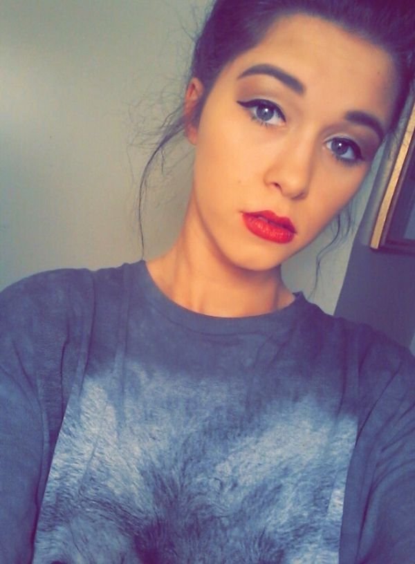 Красивые девушки и красная помада Красивые девушки и красная помада картинки