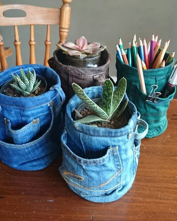 7 простых и удачных идей для создания интерьера из джинсовой ткани новая жизнь старых вещей,рукоделие