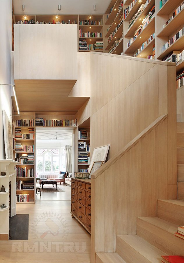 Лестница-книжный шкаф: яркие фотопримеры книжный шкаф,лестница